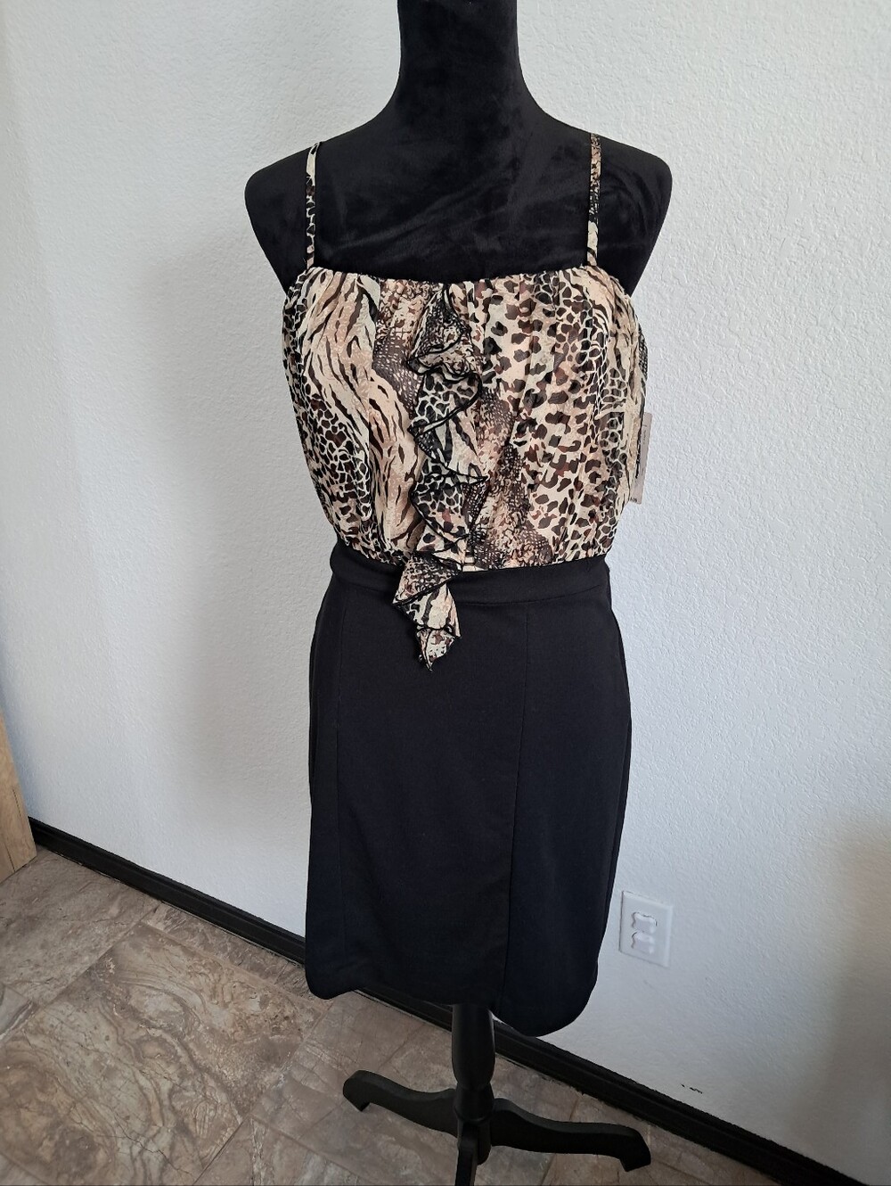 NWT Allen B Schwartz Cocktail Dress Bodice Animal Print Ruffle Dark Romance